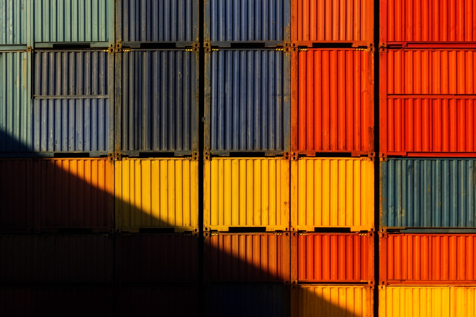 FCL vs LCL: picking the right ocean option every time